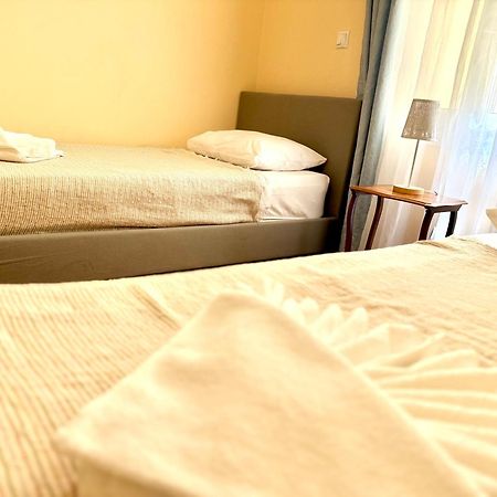 אתונה Cozy Suite With Acropolis View מראה חיצוני תמונה